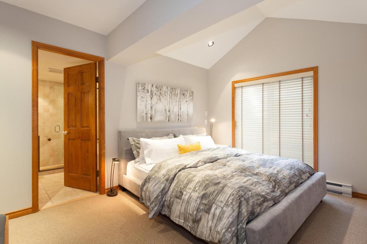 Painted Cliff 11 | Dog Friendly! Ski-In Ski-Out Benchlands Townhome W/ Hot Tub & Fireplace Whistler Exterior photo